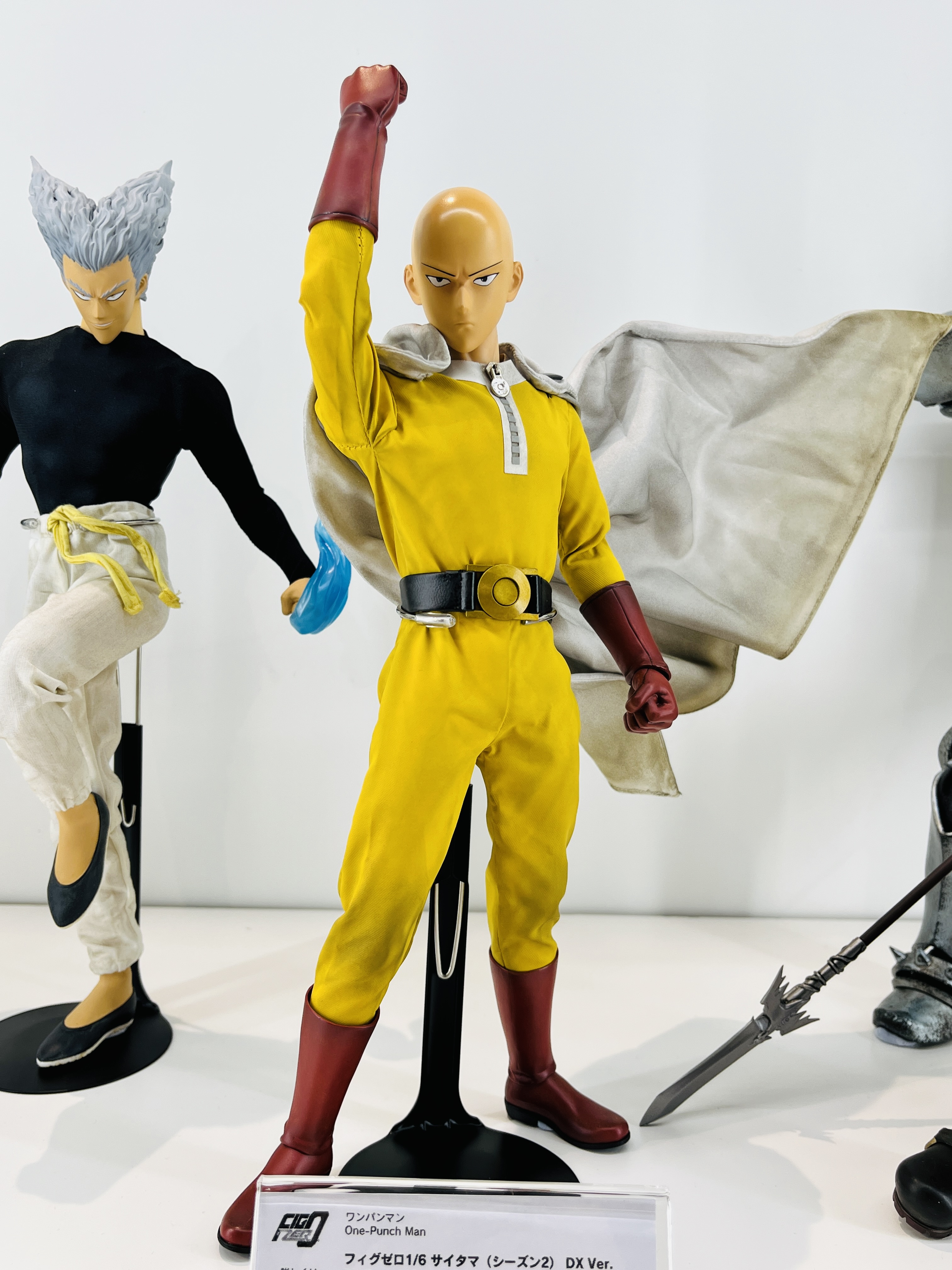 One-Punch Man Saitama (Season 2) 1/6 Scale Action Figure