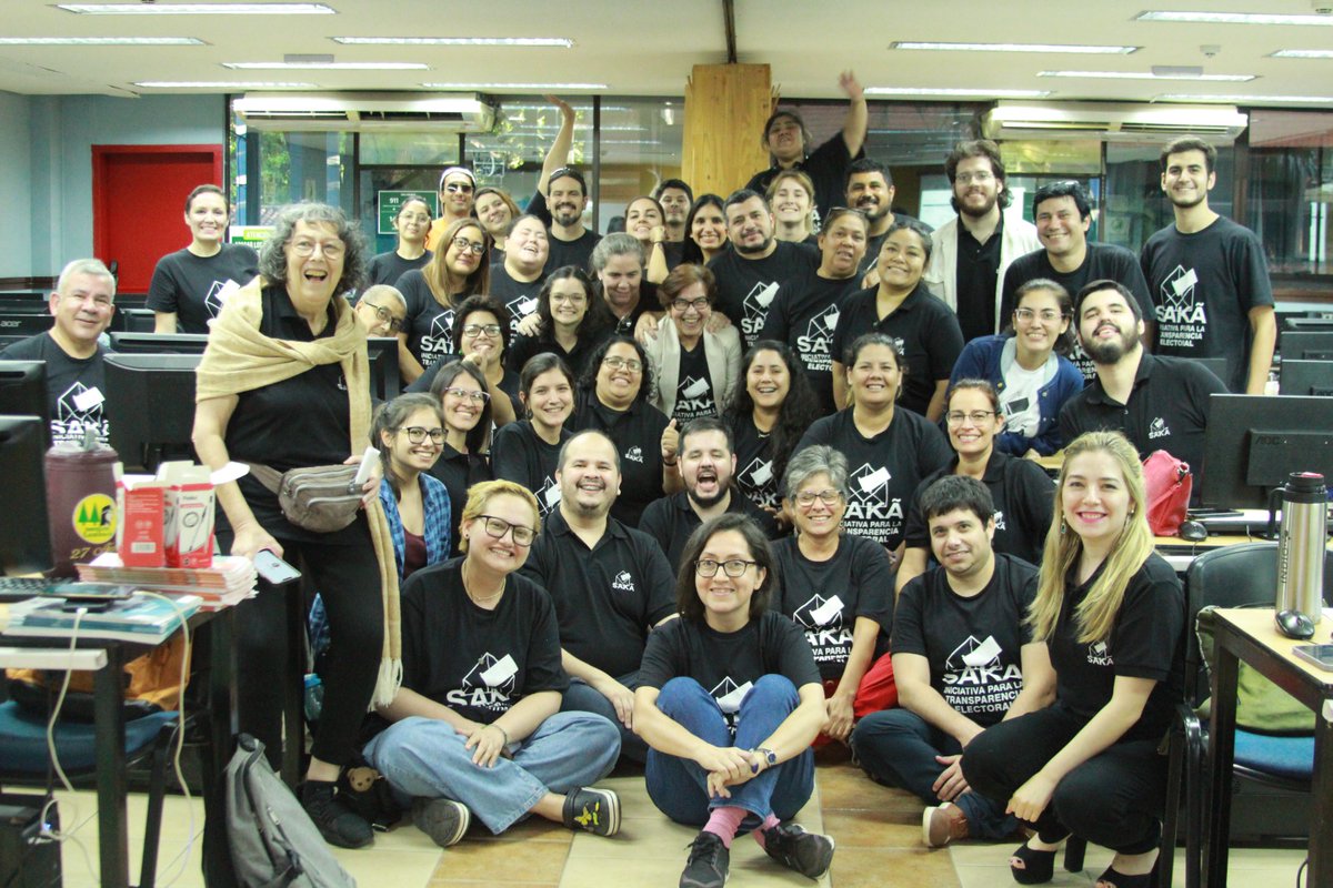 decidamospy's tweet image. ¡Gracias al esfuerzo y compromiso de nuestros voluntarios y voluntarias observadores! 🔍

Seguimos trabajando por una sociedad más transparente y más democrática. 🧐

#mástransparencia #másdemocracia #Saka