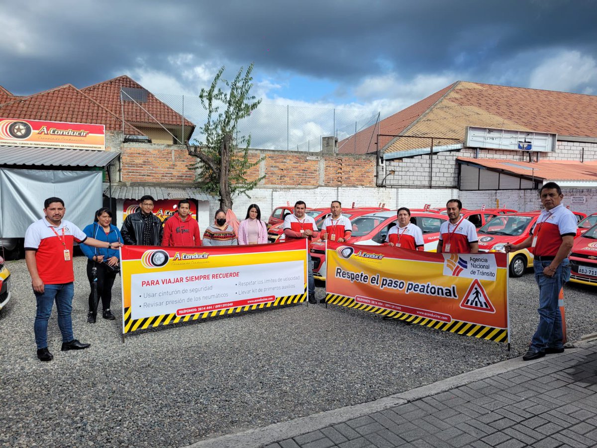 ximepb's tweet photo. Escuelas de Conducción #Azuay en Acción! Feriado Seguro!! #ViajaSeguro @ANT_ECUADOR @yruilova #Practi-car #Aconducir #Apremansa #CenvialPaute https://t.co/NePmuJKfdh