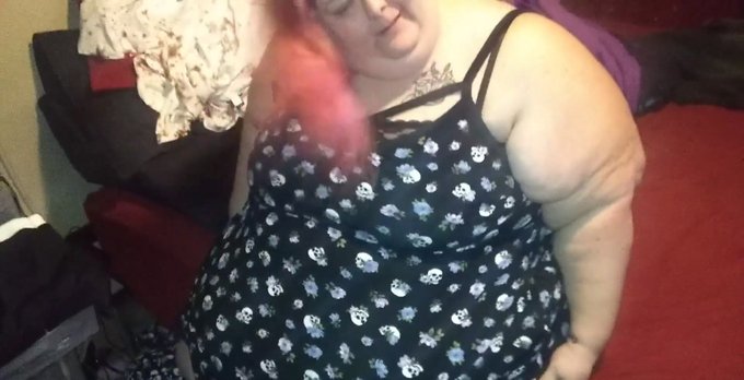 📽New video alert! 🌟  😍Trying on clothes that my slave Jason bought 😍  ➡https://t.co/Y23o5byq2o⬅  @faphousecom<a href="/tag/femdom"class="tags"><span>#femdom</span></a><a href="/tag/ssbbw"class="tags"><span>#ssbbw</span></a><a href="/tag/coloredhair"class="tags"><span>#coloredhair</span></a><a href="/tag/amateur"class="tags"><span>#amateur</span></a><a href="/tag/bellyfe"class="tags"><span>#bellyfe</span></a>