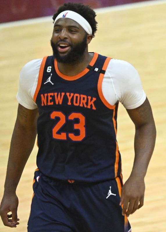 TheKnicksRecap's tweet photo. @23savage____ @FredKatz You're the BEST offensive rebounder in the game today. NY BELIEVES IN YOU! https://t.co/OjXWn4jGUr