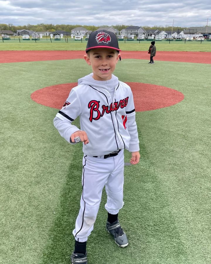 BryanRoney4's tweet photo. Big weekend.  Boys took home second at the turf wars.  Little man went 12 for 14 at the plate with 10 RBI and 2 bombs!! https://t.co/nV0dunnNTw