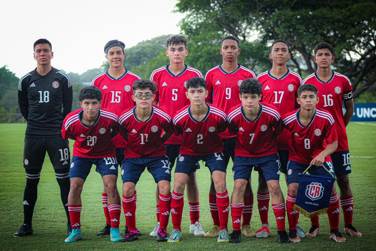 ¿Esta es mi selección? PUES CLAROOOO QUE SI 🙌 

Son grandes, y por lo que está por venir 🤝 adelante que tienen un gran futuro 💥

Excelente juego 🫡

#VamosSele #costarica #ticos #futbol #u15 #UNCAF #ligamenor #unafut #ligaulatina