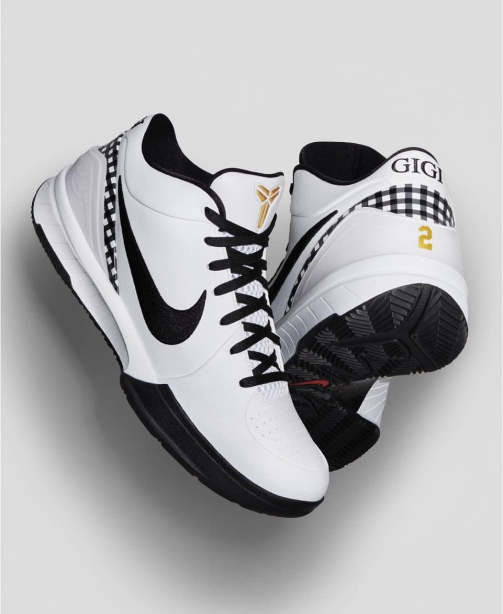 sneakerhuddle's tweet photo. TOMORROW ⚡️
Ad: Nike Kobe 4 Protro 'Mambacita'

https://t.co/rGrzWWJETC https://t.co/AwTwg9JvdD