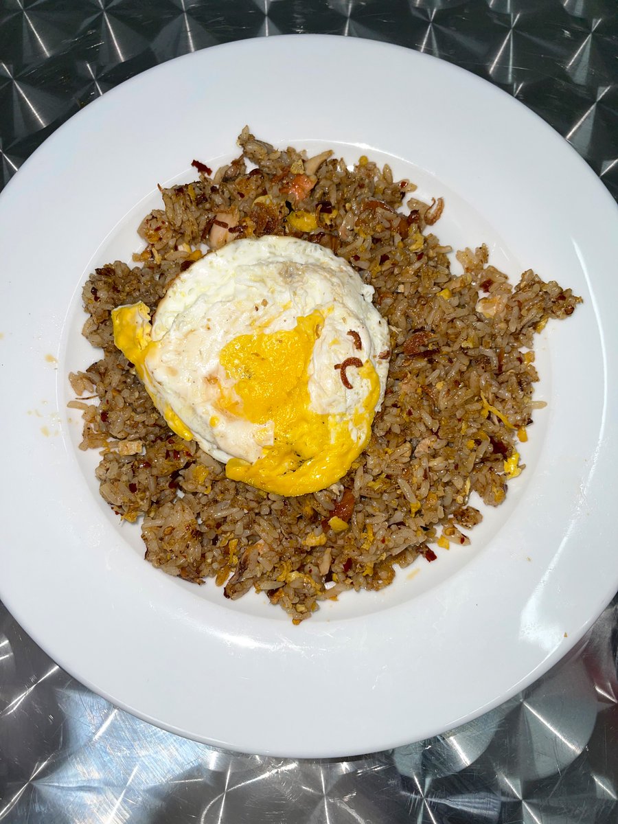 dewahoya's tweet photo. Kuliner di jalan Tunjungan Surabaya apa aja yang enak?

A thread https://t.co/L7MIAKzsIo