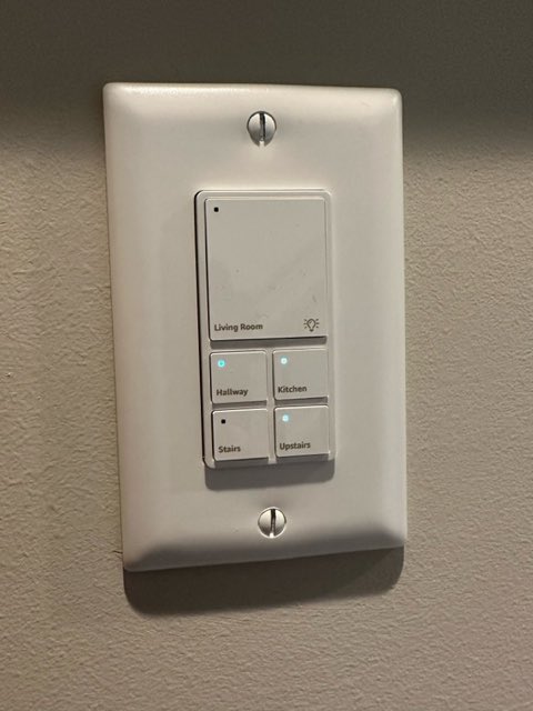 domotinc's tweet photo. This one is our favorite DIY custom engraving on zooz zen32!
Smaller, muted, bottom left. Perfect. And that little lightbulb icon is just perfect!
#zooz #zwave https://t.co/YRw6qkD5Cq