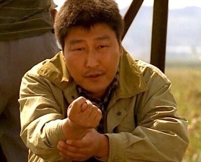 구역질 나는 멧돼지 새끼야
이거나 처묵어랏!