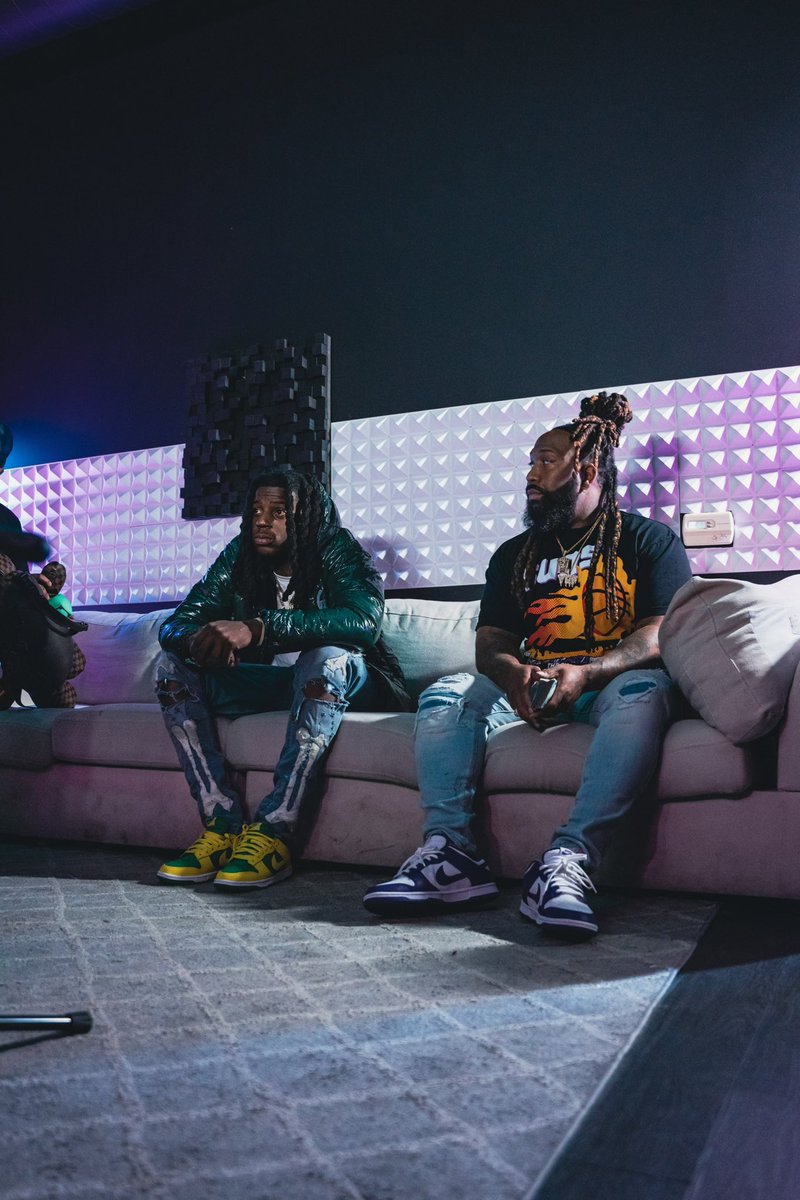 S0uthSide_Zay's tweet photo. New video otw @S0uthSide_Zay ft @omb_peezy s/o yrf my team and everyone that came out and supported me this weekend it’s finna be a movie! 🎥🎬🔥 https://t.co/aPMD7uDQXR
