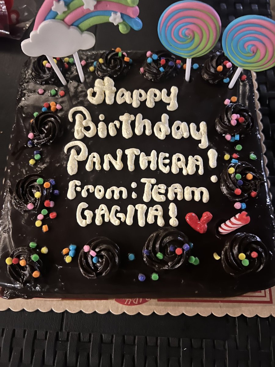 Thank you @dulcineapx, Hiraya’t Kabinlima Prod and #TeamGagita 

3  cakes during my Birthday month. Anlakas maka ASAP BIRTHDAY SHOW.