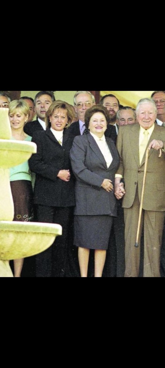 valdivia_viktor's tweet photo. @Incorru47125032 @evelynmatthei 
FANÁTICA ADMIRADORA DEL DICTADOR GENOCIDA 
Pinochet SUS CRIMENES Y
ABERRACIONES https://t.co/5CNFFj45c8