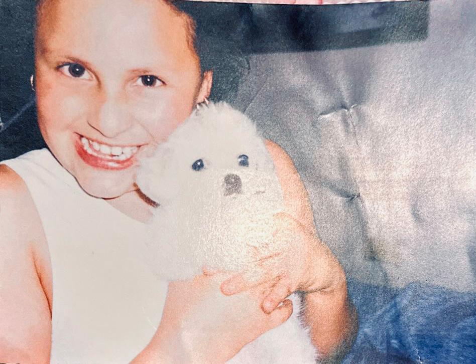 Angiek_gg's tweet image. En mi casa somos mi ma, mi tía, mi abu y yo. Soy la 1 profesional. Mi abuela fue empleada doméstica y trabajo duro para que alguien en casa pudiera terminar la U, y ojalá, se convirtiera en doctor/a.
Esa puedo ser YO🫢
@RedDivulga, @filarramendi @UABBarcelona Abro #hilotesis 👇