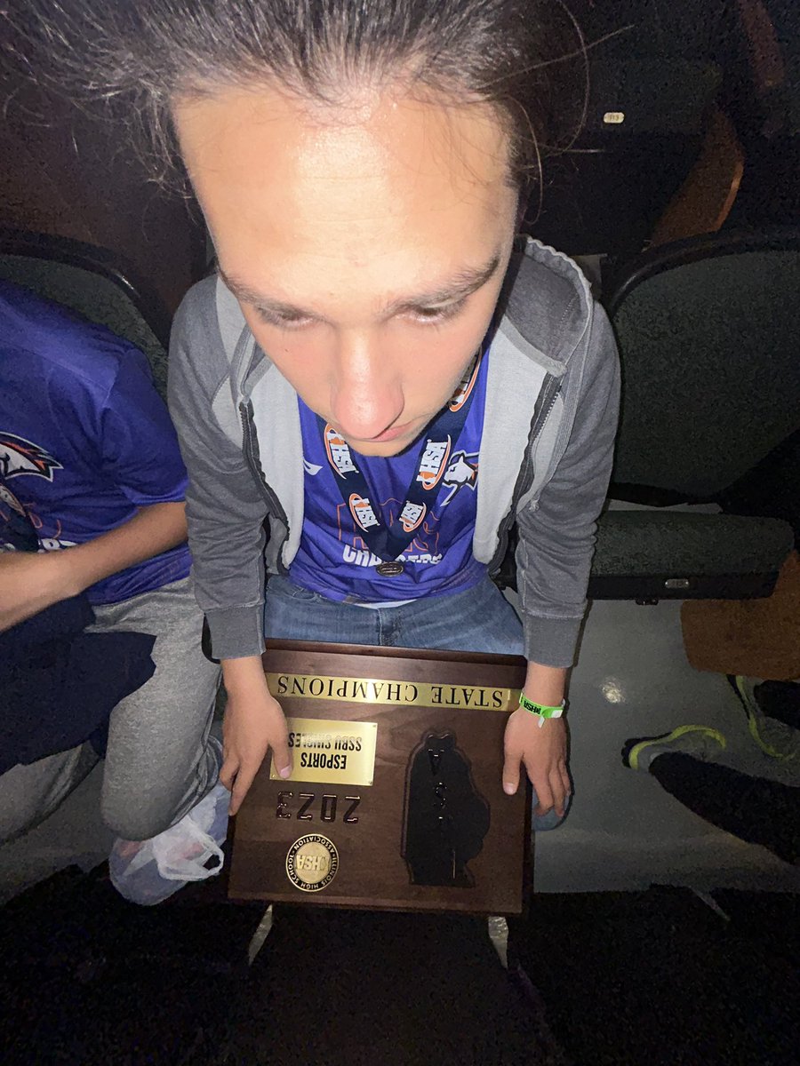 Trip_ICs's tweet photo. Me and the Stagg homies got 2nd Place in IHSA Crews State Finals yesterday. Big W, my school also won state in Smash Singles and MarioKart 8. Stagg Esports the GOATs fr #StaggSweep. Funny Business aside it was a mad fun day all around and I'm very excited for next year https://t.co/trzHCqF5aI