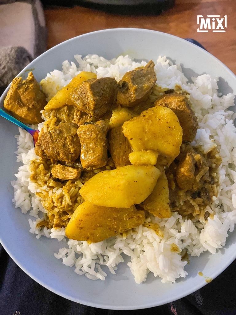 nycmixing's tweet photo. Homemade // Duck Curry with Potatoes &amp; Rice (Blog Post: https://t.co/wVDKzwuuwC)  homemade,Duck,ducky curry,rice,potatoes,curry https://t.co/Tue9cE2jvy