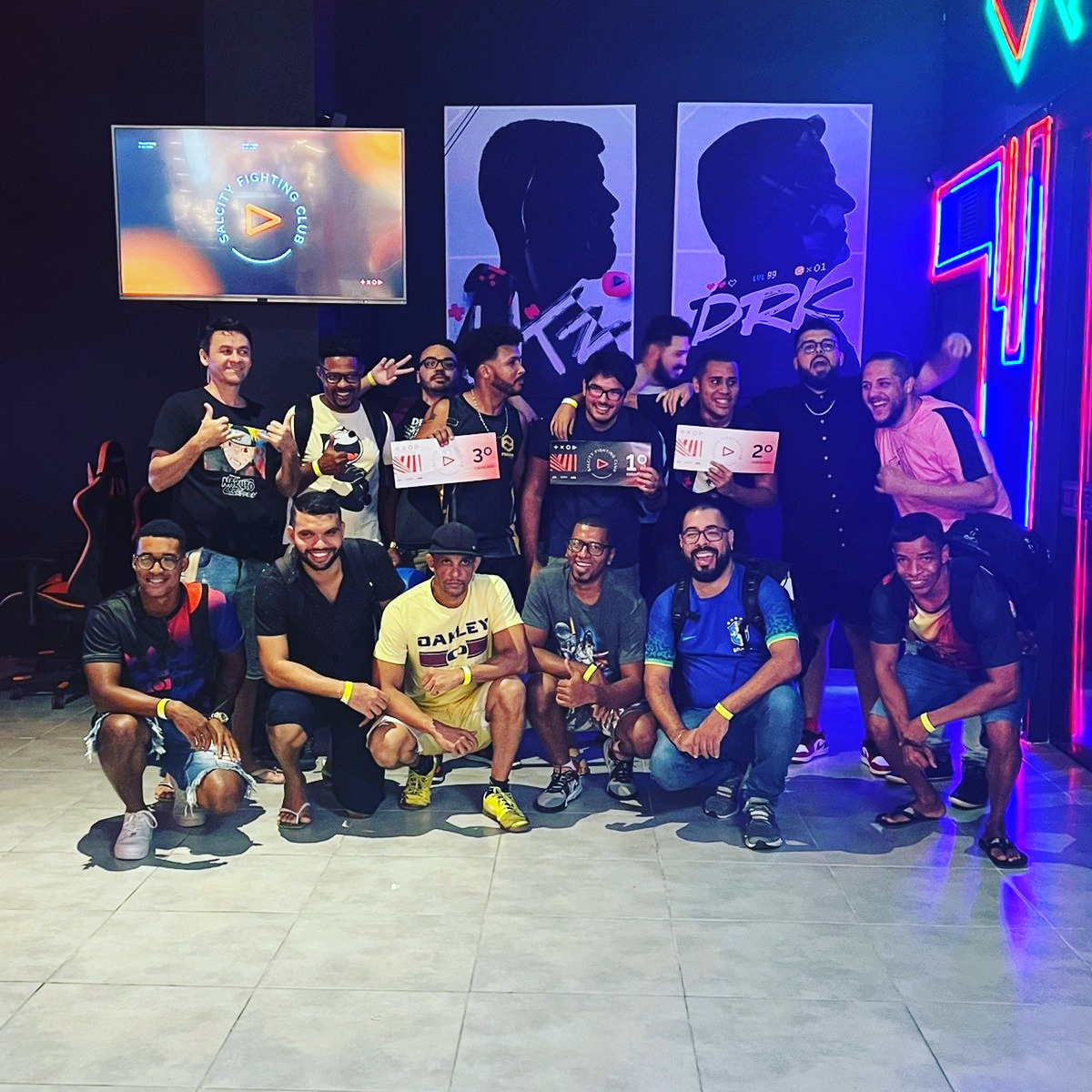 DymasArgolo's tweet image. E assim concluímos nosso primeiro Salcity Fighting Club aki em Salvador, Bahia! Cravamos de vez nosso nome no cenário e em breve teremos novidades!! Que venha o #SF6 !! Obrigado a todos os envolvidos!!  #FGC #sfv @lkz_bds