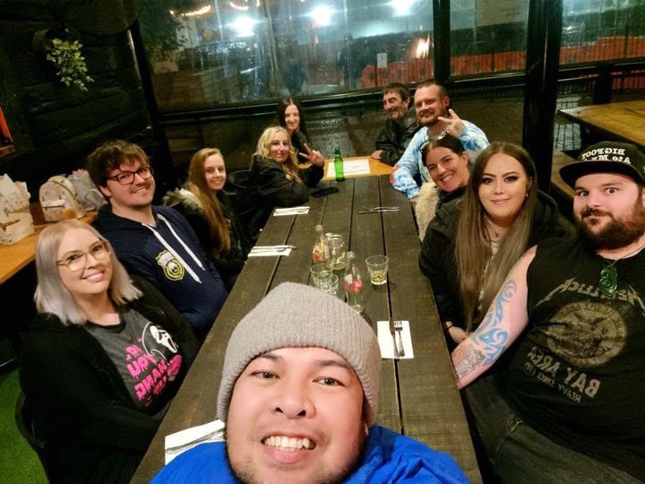 boba__catt's tweet photo. Family 💕 https://t.co/JKw4mogmNy