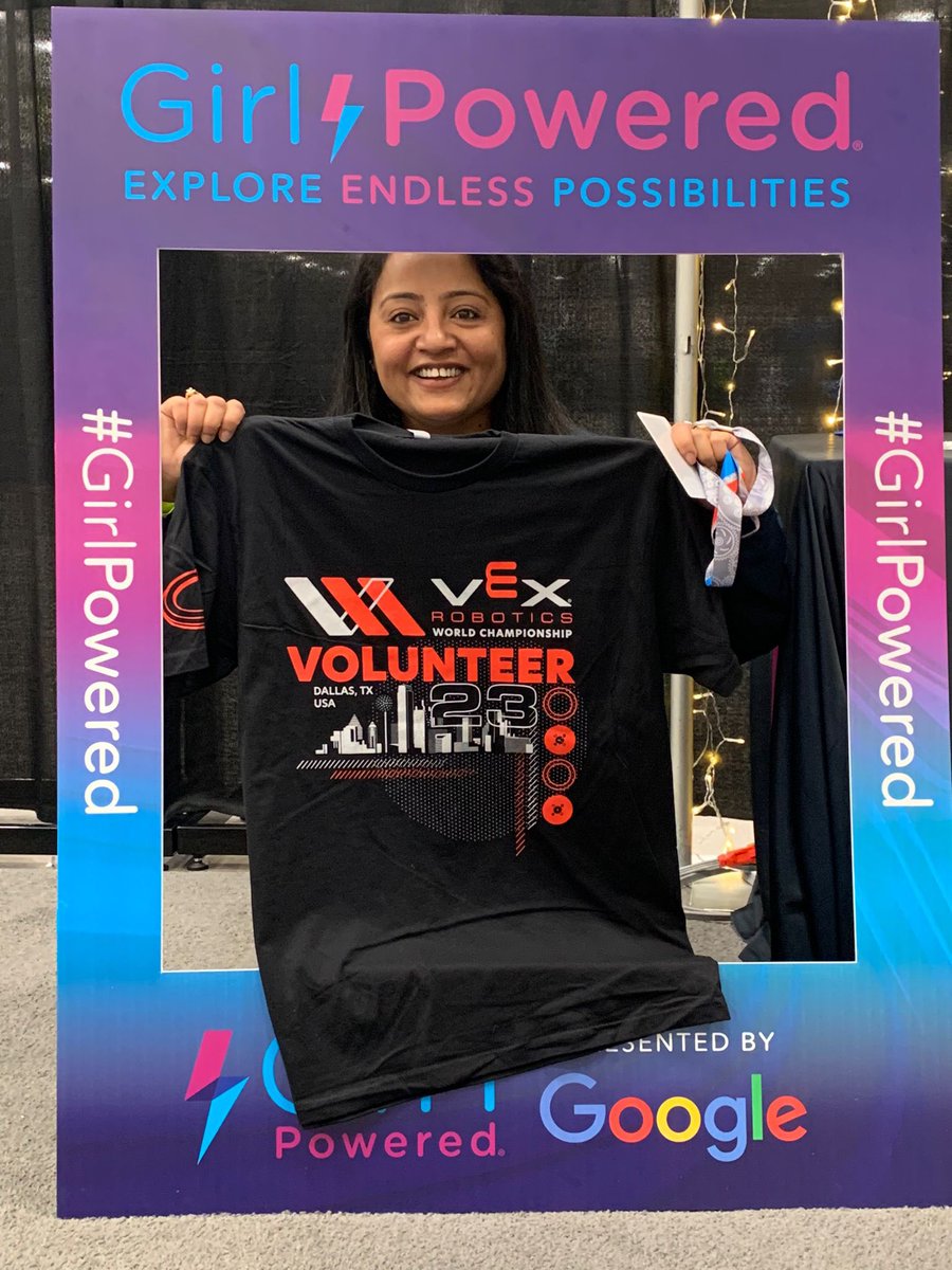 RoboHillers_1715 tweet media