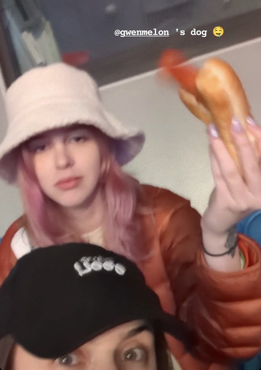 GwenMeIon's tweet photo. I had such a great time at dreamhack over the weekend but unfortunately this is the only photo I got at the actual event https://t.co/uzlwImbiIw