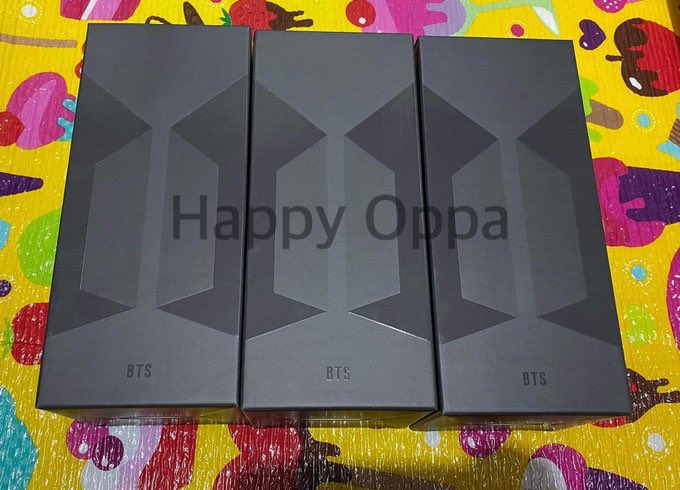 HappyOppaPH's tweet photo. [ONHAND]

✨BTS LIGHTSTICK SEALED✨
- Armybomb SE

2 Pcs available

Price: 2850 + LSF

MOD: GGX
MOP: BPI, GCASH

#BTS https://t.co/umutGba7P9