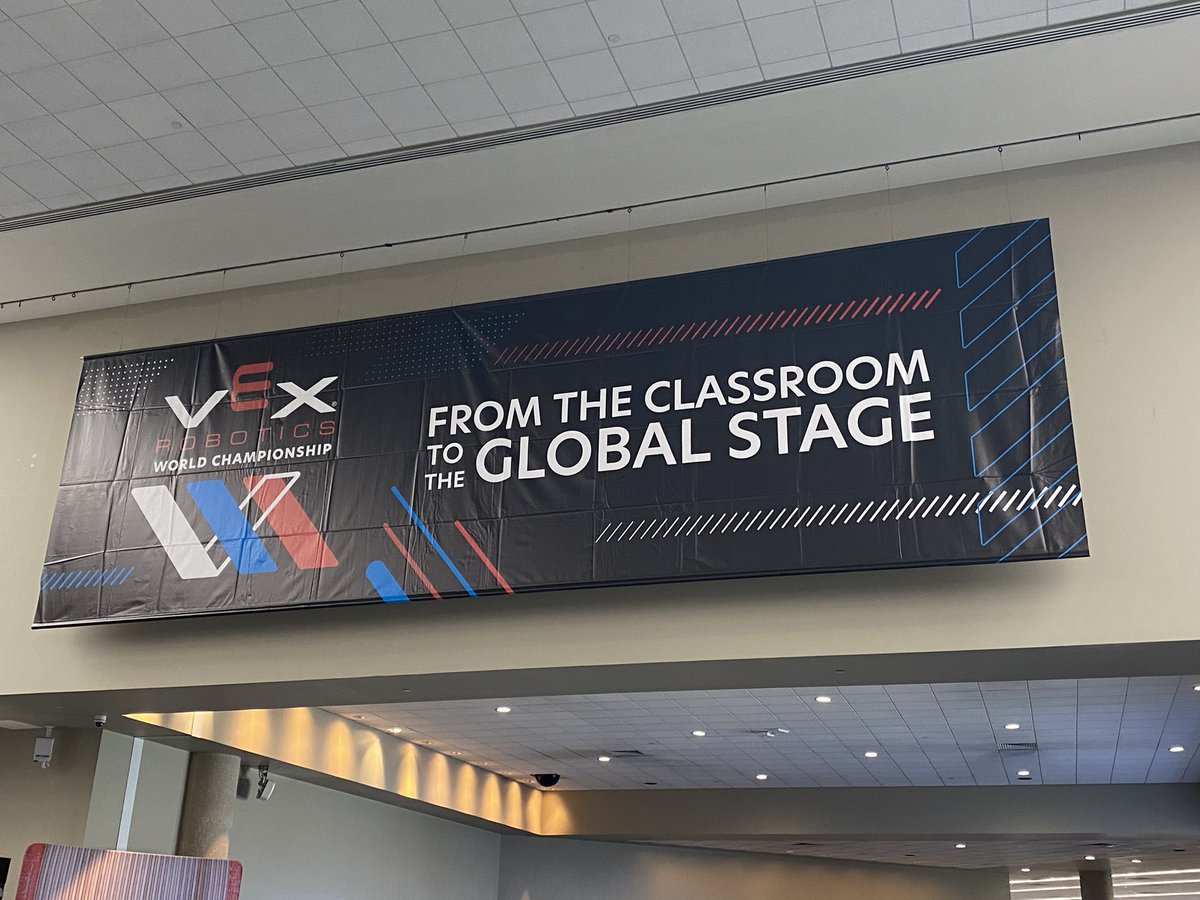 counselordale1's tweet photo. Great first day at the world robotics championship in Dallas, TX.
@recfoundation
@vexrobotics
#VEXWorlds
@portlandeastms
#eaststem
#sumnerstem https://t.co/9fw5aTFD1l