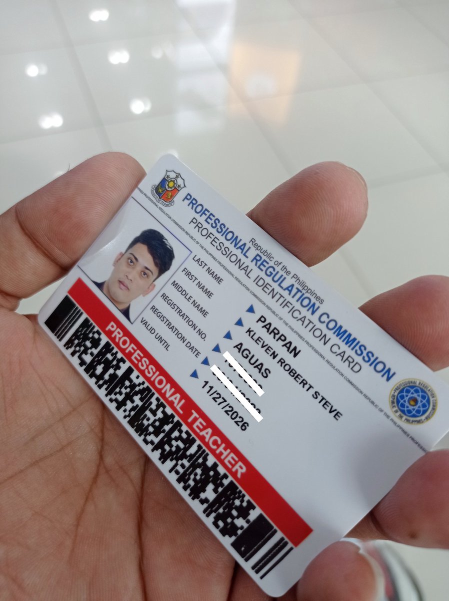 krsparpan's tweet photo. Ilang buwan palang hawak pero tinatamad na magturo hahaha.

#changecareer https://t.co/kU4cR92I23