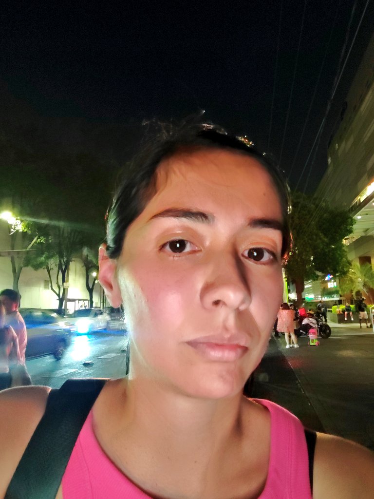 jamonarosas's tweet image. Voy hacia el MP a presentar cargos porque una señora que venía en un auto con placas NHZ 35 42 del EDOMEX me dio un puñetazo en la cara por pedirle que se retirara del buscibi de eje 8
@SSC_CDMX @LaSEMOVI @andreslajous @arelibiciteka 
Favor de compartir