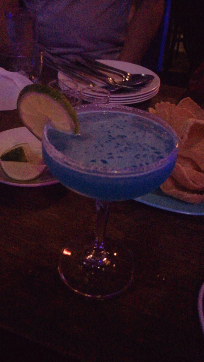 Mium888's tweet photo. 🍸#กทม #หาเพื่อนกทม https://t.co/4ALi8A1Qz3