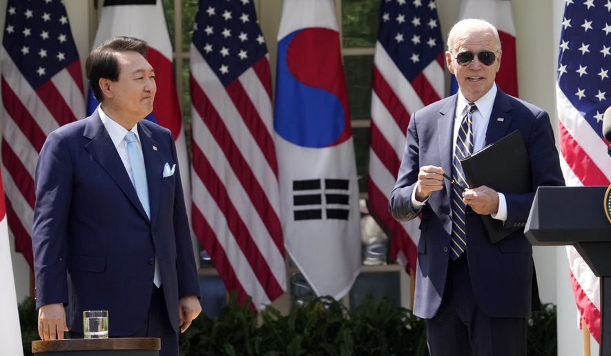 WashTimes's tweet photo. U.S., South Korea escalate efforts to deter North Korea from launching nuclear attacks

https://t.co/c5AOQHe3ig https://t.co/2ZIU97qRtr