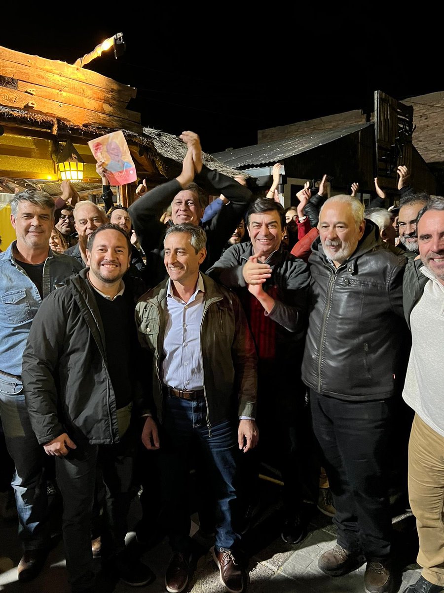 armandoparede11's tweet photo. Dejaron el frente Cambia Mendoza. Se unieron a De Marchi y Orozco. Sacaron 3000 votos menos que en el 2019.
#SumasQueRestan
#DeMarchiEsCristina https://t.co/Q4sBIZ6enF