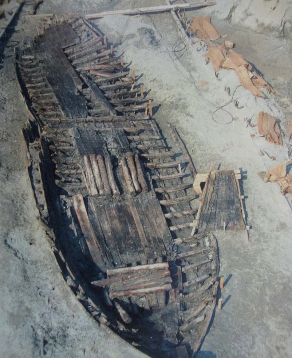 Roman Shipwreck discovered in 1980 during the maintenance of a drainage canal in Comacchio, Northern Italy. It dates back to 1 B.C.