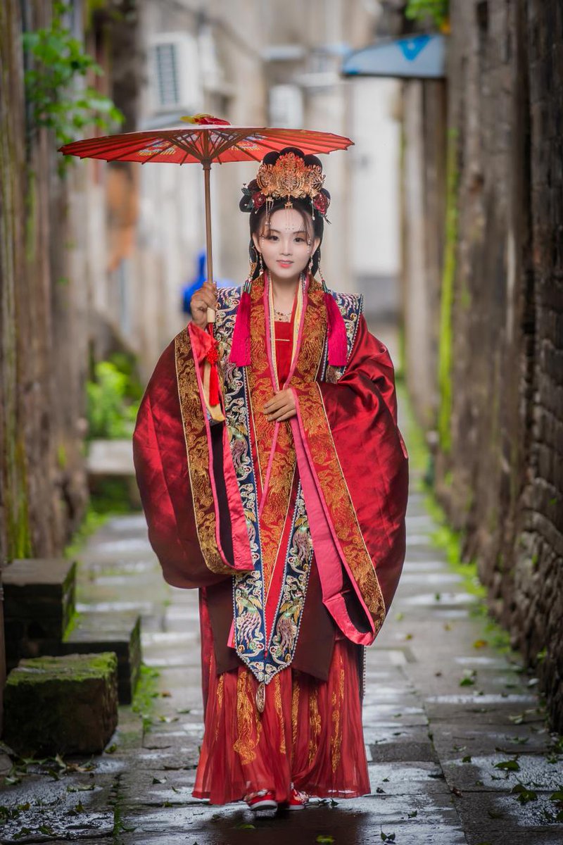 A beautiful girl about to get married.待嫁的闺蜜 https://t.co/cK7ESV7z1I
