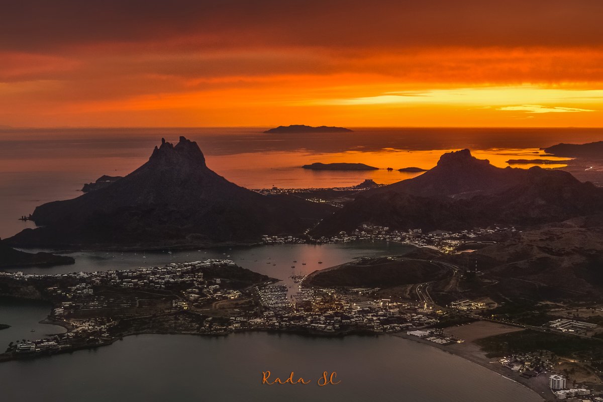 Rada_SC's tweet photo. Asi termina el último atardecer de Abril en San Carlos, Sonora. https://t.co/cmI524UaoC