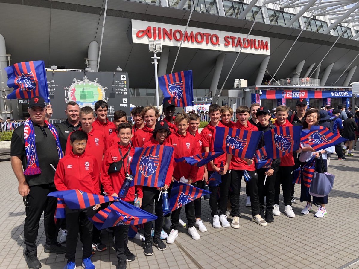 fctokyoofficial's tweet photo. 🔵🔴
5/3より開催される東京国際ユースサッカー大会に参加するオーストラリアのニューサウスウェールズ選抜が4/29新潟戦を観戦!!🇦🇺

翌日には、U-15の選手とのトレーニングを実施🙌✨
混合チームでの試合も行い、得点後には全員で喜び合う姿も見られ、充実した時間を過ごしました😆🤝
#fctokyo #tokyo https://t.co/6LVLj0kSH9