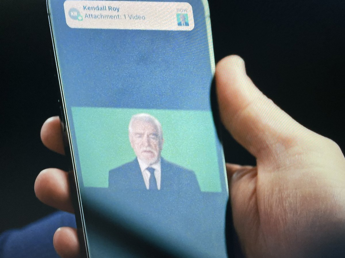 the_pressing's tweet photo. Kendal was savage 🤏 #microdick #Succession https://t.co/HFlZuWPV13