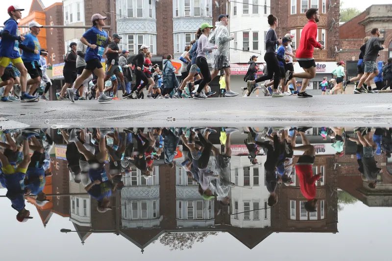 panaritism's tweet photo. Via @davidmaialetti — gorgeous photo of broad street run today. https://t.co/KUfeOU6Xvp