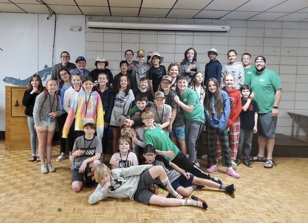 What an amazing group of Pond Panthers! So glad I got to spend this weekend with them in the Smoky Mountains! @PondElem @PondElemAP <a href="/PRTrekNTravel/">Trek&Travel</a> <a href="/gsmitremont/">Great Smoky Mountains Institute at Tremont</a>