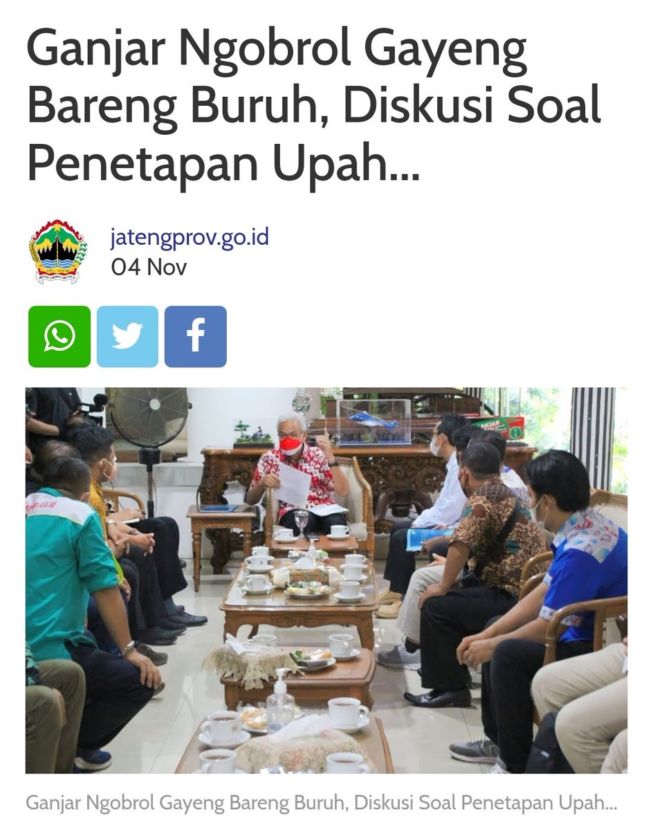 gus_dibyo's tweet photo. Jateng sering diejek krm upahnya yg lebih rendah dr provinsi lain. Tapi mrk tidak mengerti kenapa buruh Jateng begitu dekat dengan Ganjar, beda dgn gubernur2 provinsi lain. Krn Ganjar selalu melibatkan buruh dalam penentuan kebijakan dan nguwongke mereka.

Inilah kuncinya https://t.co/DCFgel9skS