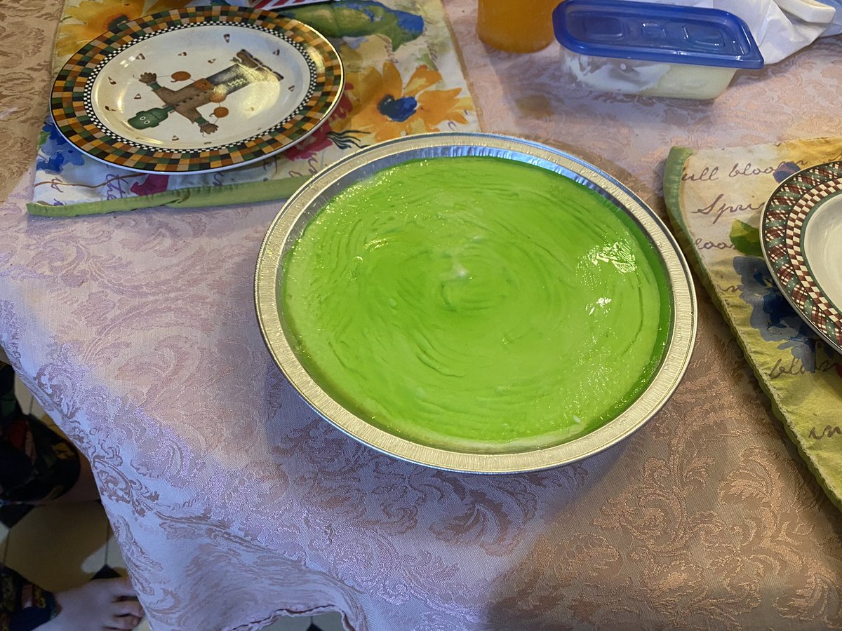 andynonymous_'s tweet photo. Made sopor slime pie to close off April as an early birthday treat 😛 https://t.co/XCvGBRWTR0