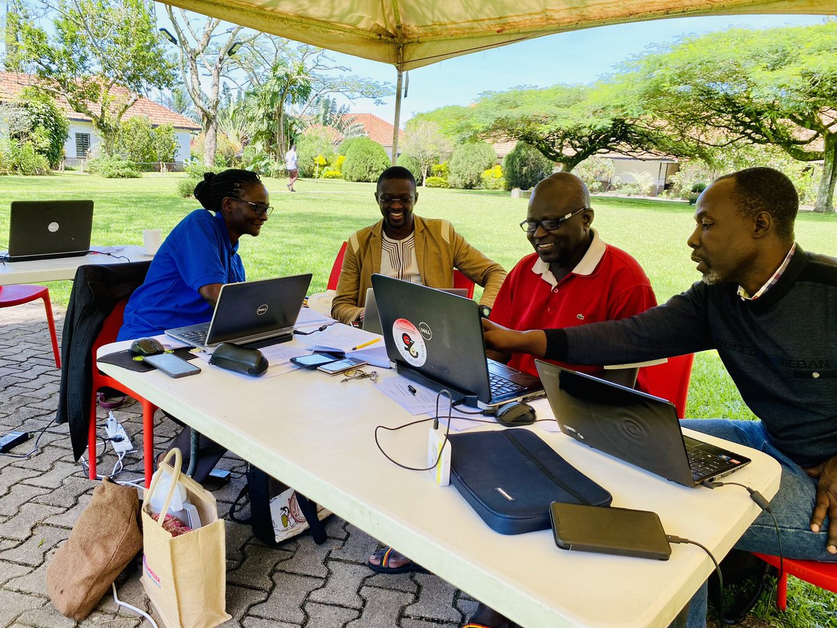 UmuUnion's tweet image. Because we are proud of what you do, you endeavor to make sure that life at @umunkozi goes on smoothly, with your services and hard work. We pray that the Good Lord blesses the works of your hands as we celebrate Labour day.
#happylaboursday 
@umu_library @UMULUBAGA