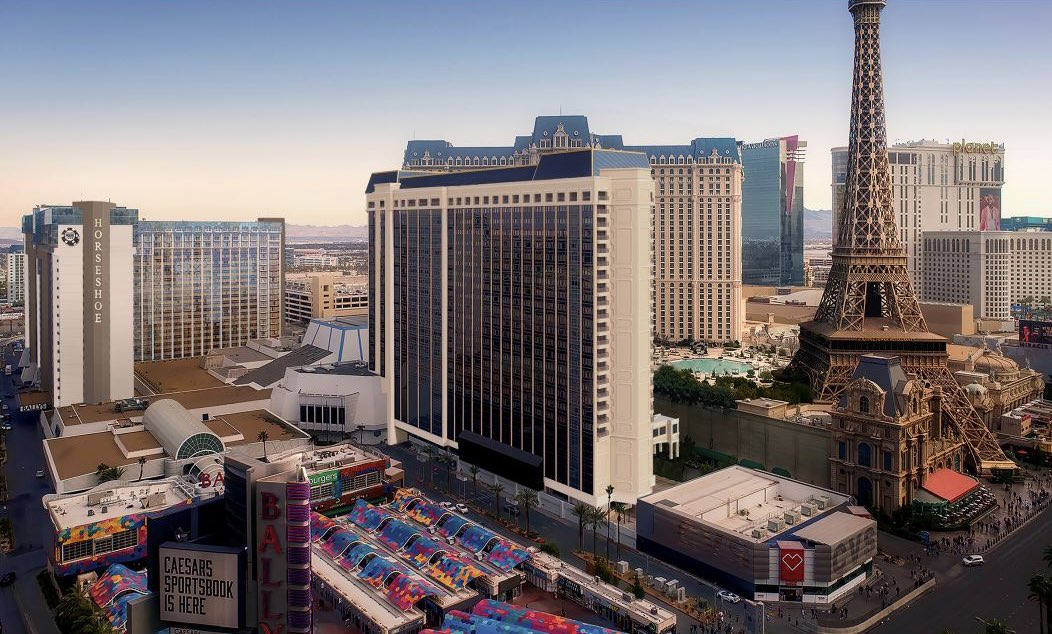 Vital Vegas on X: Glorious rendering of future Versailles tower at Paris  (formerly Jubilee tower at Bally's). Tagging @reviewjournal so they can be  the first to share it in a few days.