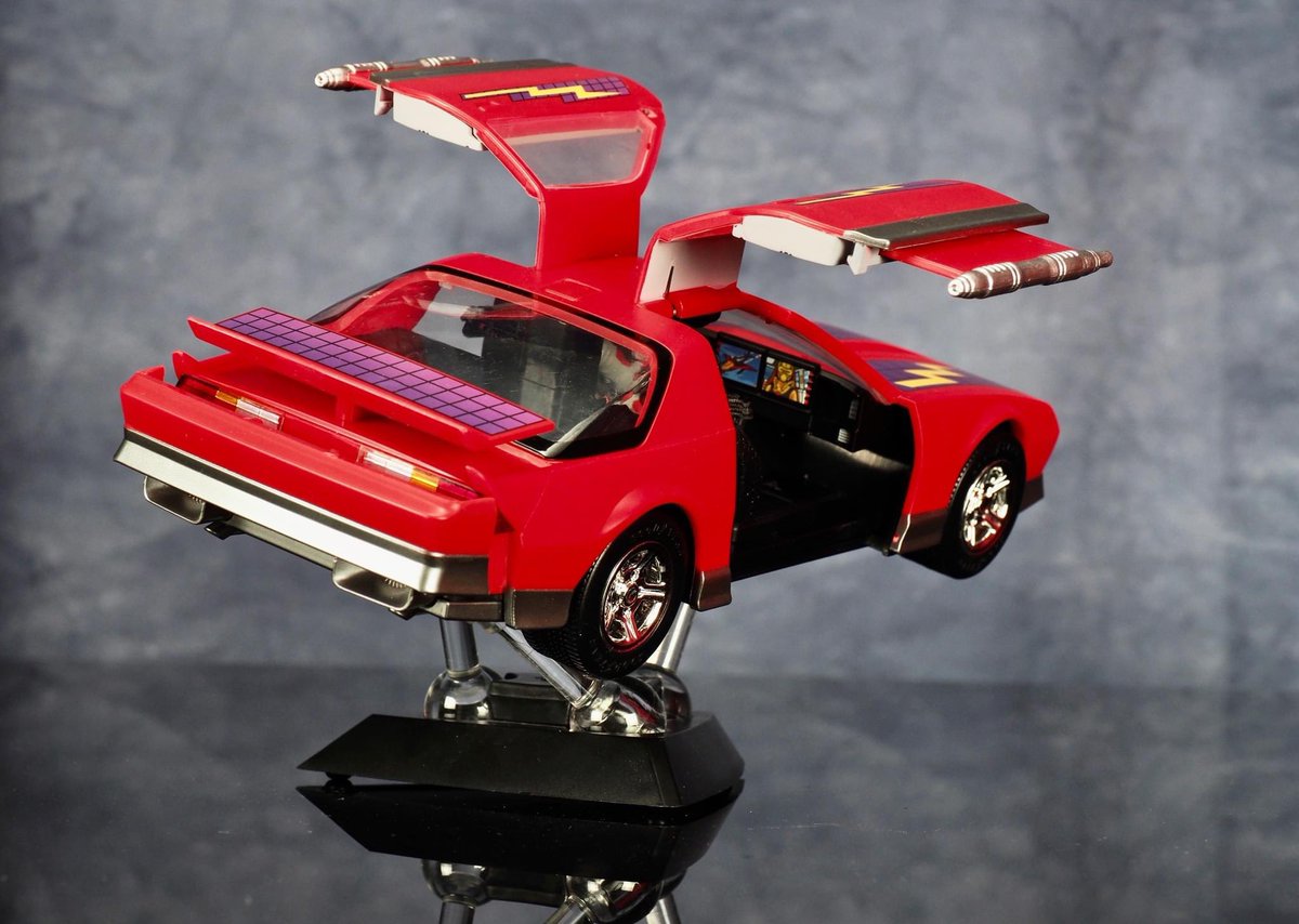 ramentoy1's tweet photo. As it would appear, red is a pretty difficult color to capture.  
We hope these photos do the model justice. 

This is the pre production sample of the #MaKiNa #redgullwing
which is still available for pre order here
https://t.co/0LnWtNaEDb https://t.co/DqDudlpnkW