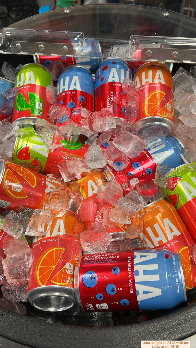 isabellaamonroe's tweet photo. quick!! drop your favorite AHA flavor in the replies, need to see something… 👀 #iworkforcokeca https://t.co/vokEBTJRxb