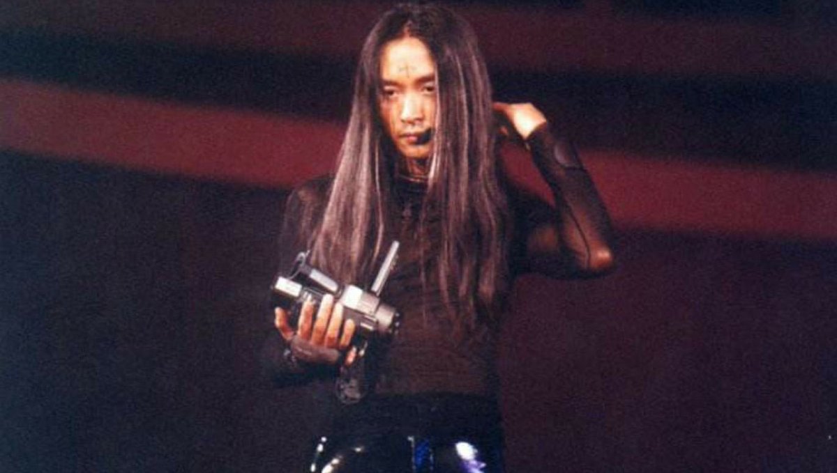 daily leslie cheung 張國榮 / 장국영 tweet media
