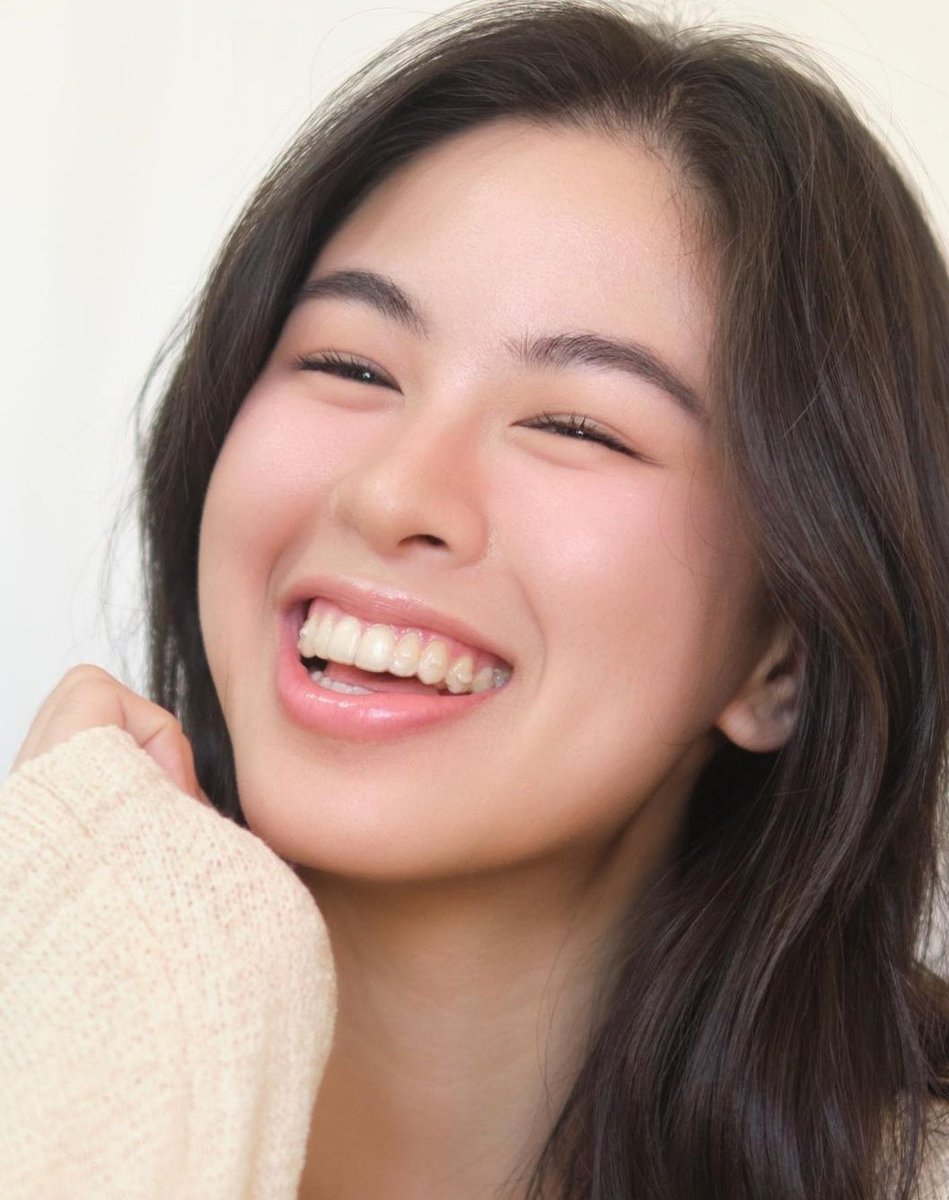 Let's go guys! pataasin pa natin ang engage para lalong magtrends!

HAPPY 24TH BIRTHDAY KISSES

#KissesDelavin | Kisses Delavin