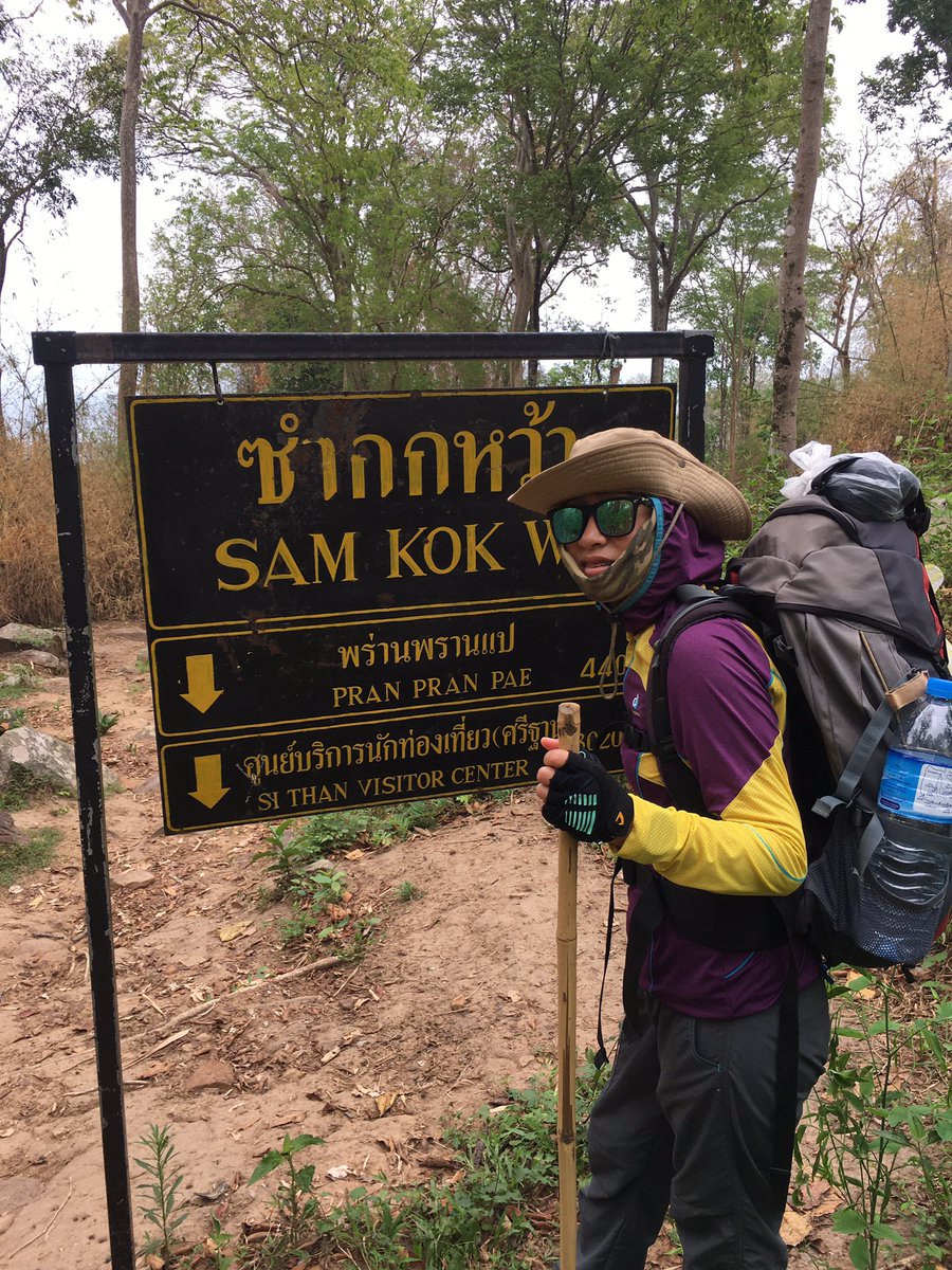 kai22994330's tweet photo. นิแหละฉันผู้ไม่อยากไปแต่ก็ได้ไปมันไม่ได้สนุกนะมันเหน��่อยโคตรๆคนที่เคยไปจะรู้สึกได้ถึงอารมณ์นี้(ขากลับหรือเดินลงนิคือทรมานสุดๆขาสั่นก้าวขาไม่ออกขาหมดแรงทั้งที่ใจยังสู้)เดี๋ยวคงได้กลับไปอีก🤣#เที่ยวใสดี #ภูกระดึง #เลย https://t.co/mgRDfvJVto