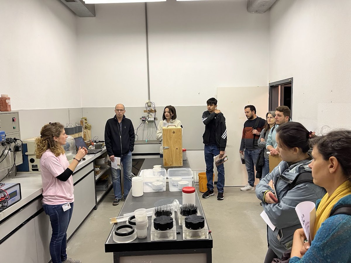 LC3Cement's tweet photo. It's a wrap! Over 25K people took part in the @EPFL_en Open Day, some of whom came to @Materials_EPFL  to learn about #cement and how LC3 reduces carbon emissions. Our postdocs were overwhelmed by the huge interest in our work ❤️ https://t.co/87AEDQeASE