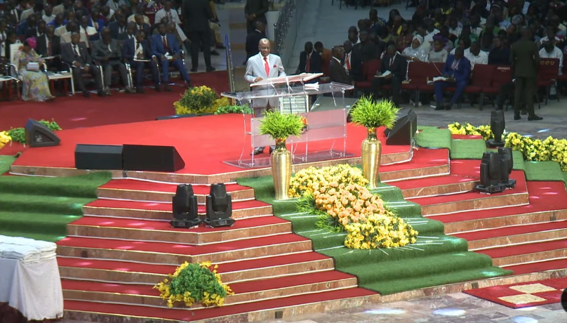 LFCGoshen's tweet photo. "The prophetic mantle is not a ritual but an instrument of power."~Bishop David Oyedepo {2 Kings 2:15; Ps 51:10}
#LFCLiveService
#LiberationService
#LiberationMandateAt42
#CovenantHighways https://t.co/0QEGBsSmCy