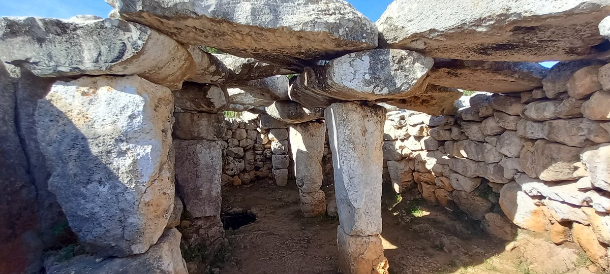 ClaSpecial's tweet photo. Torre d'en Galmés, Menorca #talayot https://t.co/RgMmLSaGlE