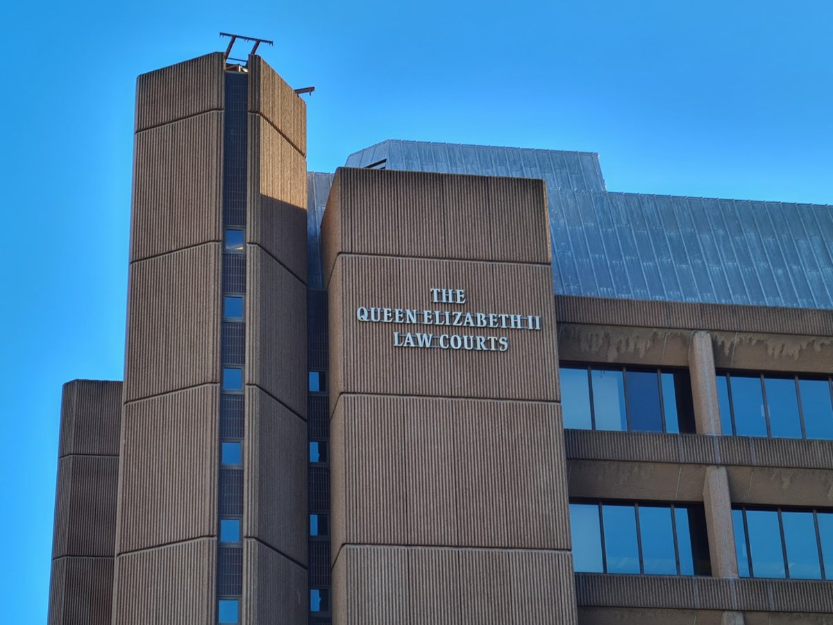 We are now recruiting new magistrates to sit in the Adult Criminal Court &amp; the Family Court in Merseyside! You will need to be between 18-74 years old, of good character &amp; have sound judgement. Further information and application details can be found here: icanbeamagistrate.co.uk