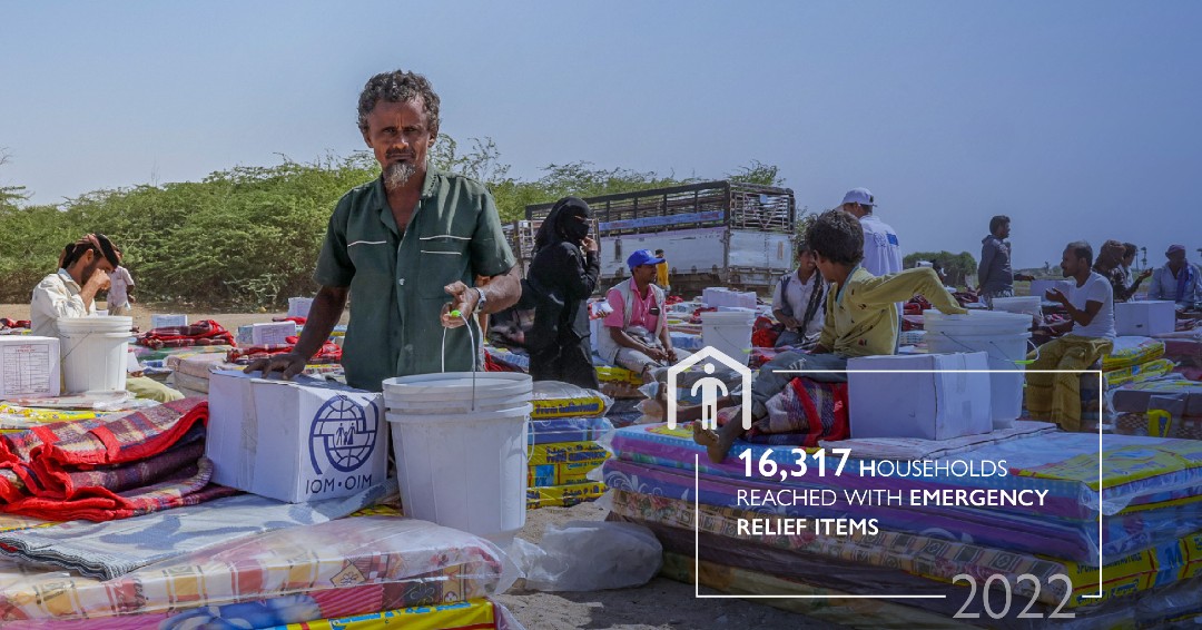 UNmigration's tweet photo. IOM assistance enables families to live in safety, security and dignity. Last year we supported over 16,000 households in Yemen.
Relief items included:
👪 Family tents
⛺ Emergency shelters
📦 Essential household kits
🧼 Hygiene kits
#HelpUsHelpMore
https://t.co/aUlAaz1qRr https://t.co/O3qZQxTBWX