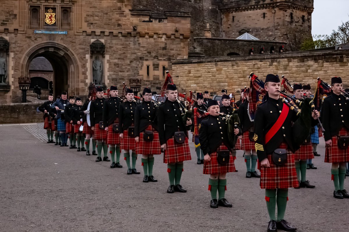 BWACFPipeMajor's tweet photo. On Saturday the Cadet Forces Pipes and Drums marched over the drawbridge of @edinburghcastle and on to the esplanade. Everyone has worked hard to get the music off and perform to such a high standard. They have achieved so much over the last year!

@BWACF @BWACFDrummy @ACFPDCI https://t.co/zYQGzTMwTH